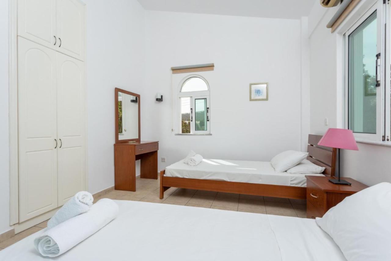 Villa Chrysanthemum